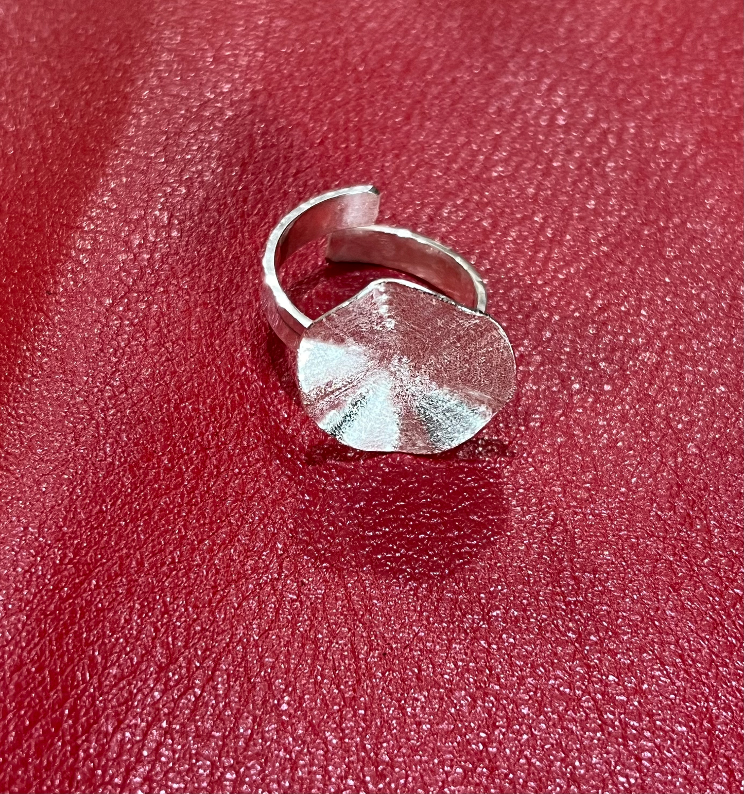 Satin filigree ring image 0