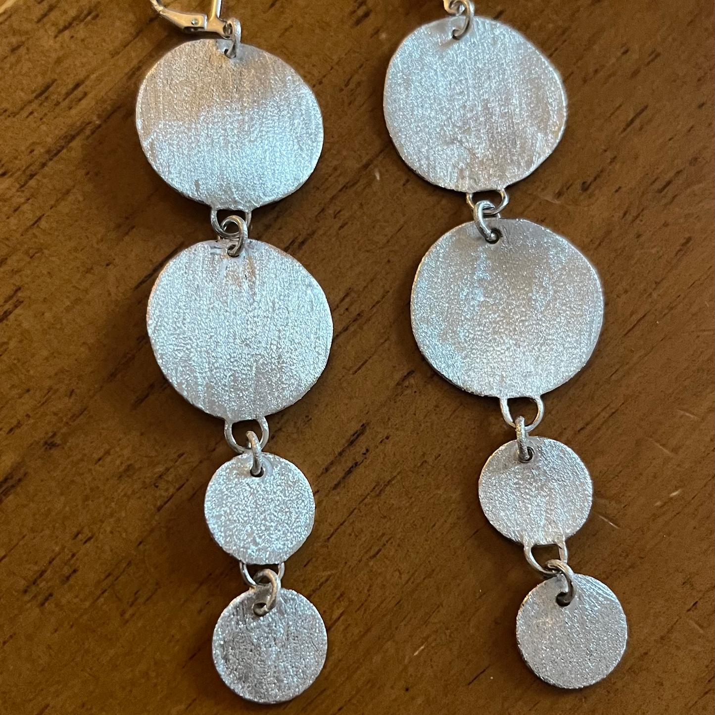 Satin disc earrings image 2