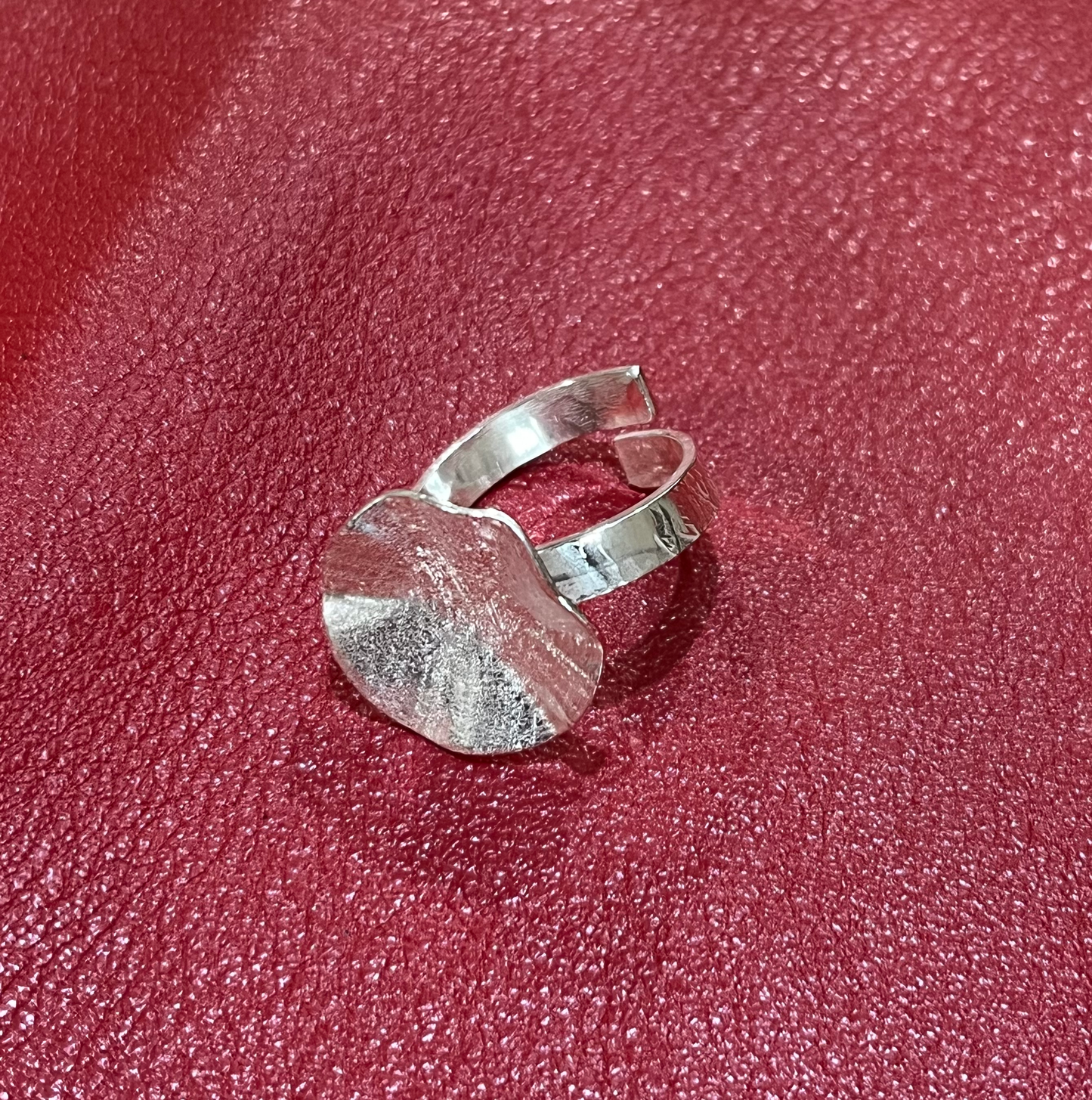 Satin filigree ring image 1