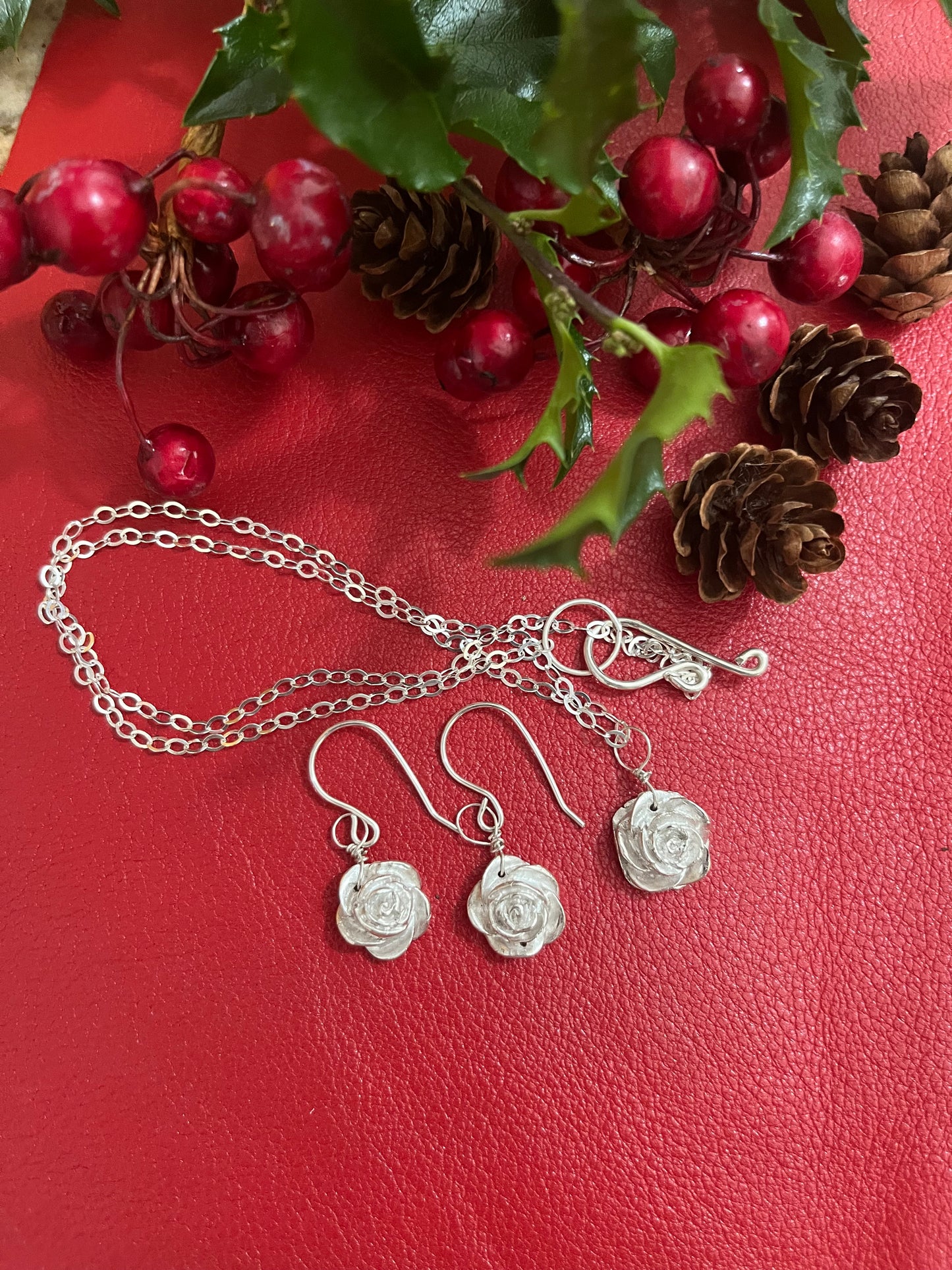 Rose necklace (large)