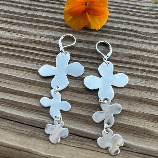 Flower earrings image 0