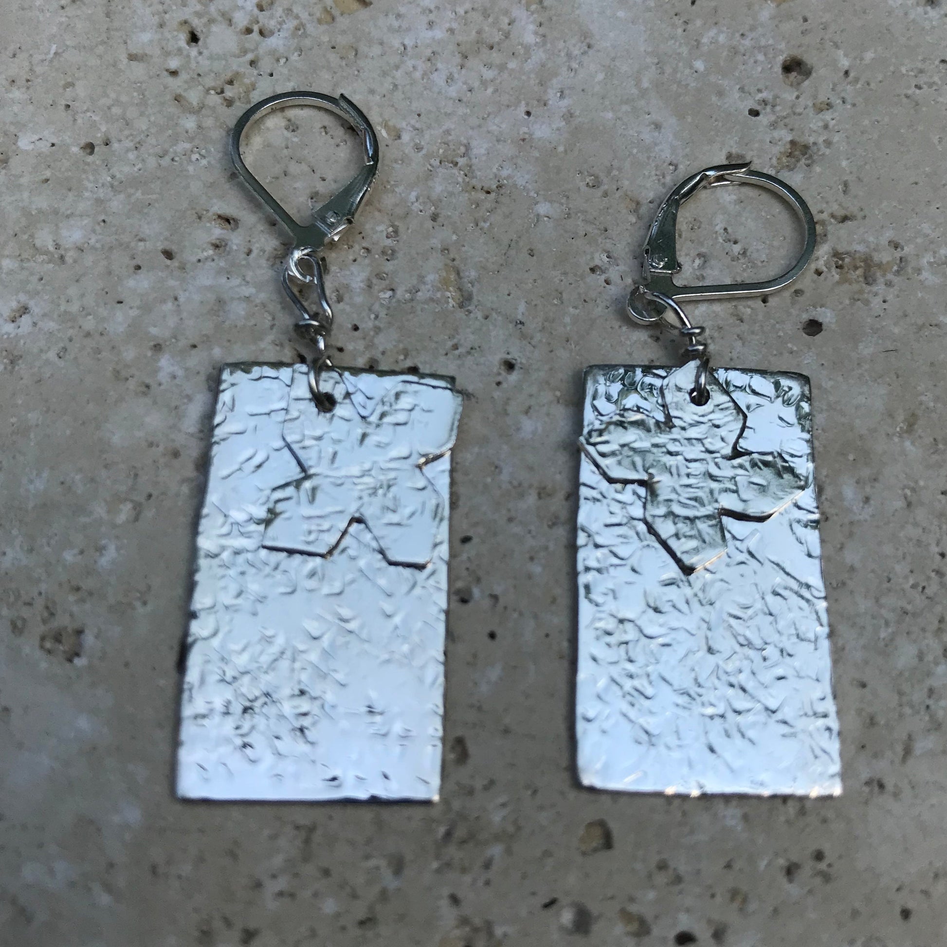 Geometric hammered earrings  image 0