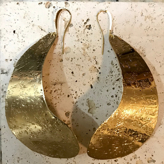 Golden statement earring image 0