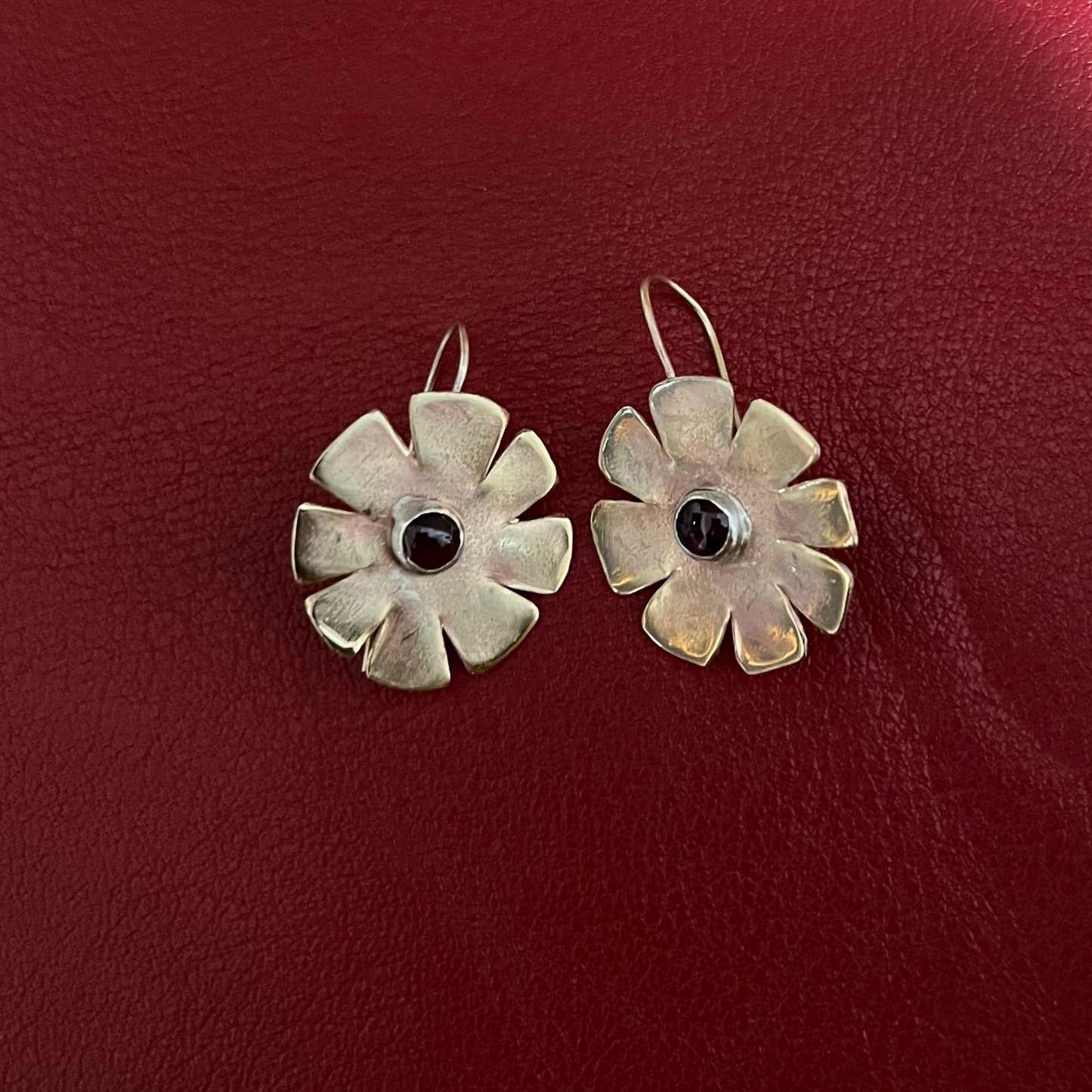 Floral garnet image 5