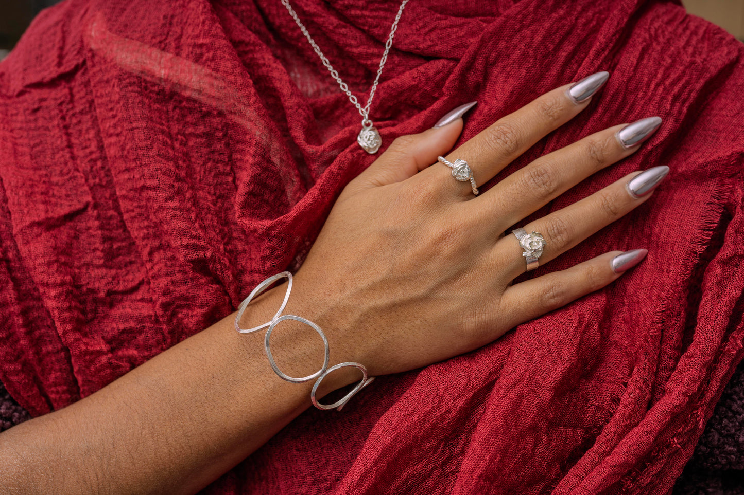 Circular cuff bracelet