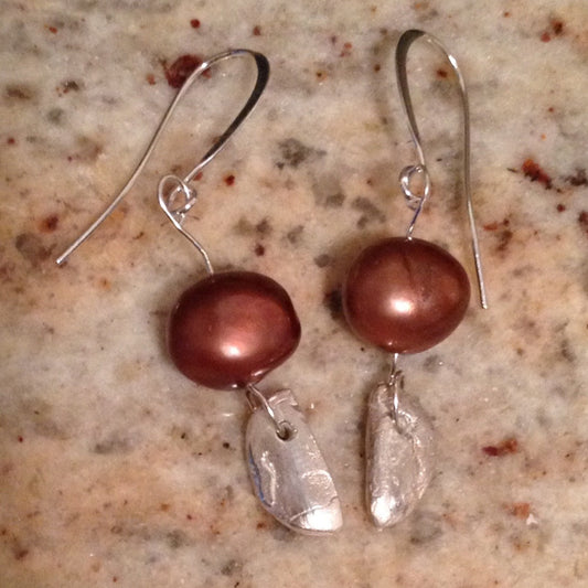 Silver half moon with bronze pearl image 0