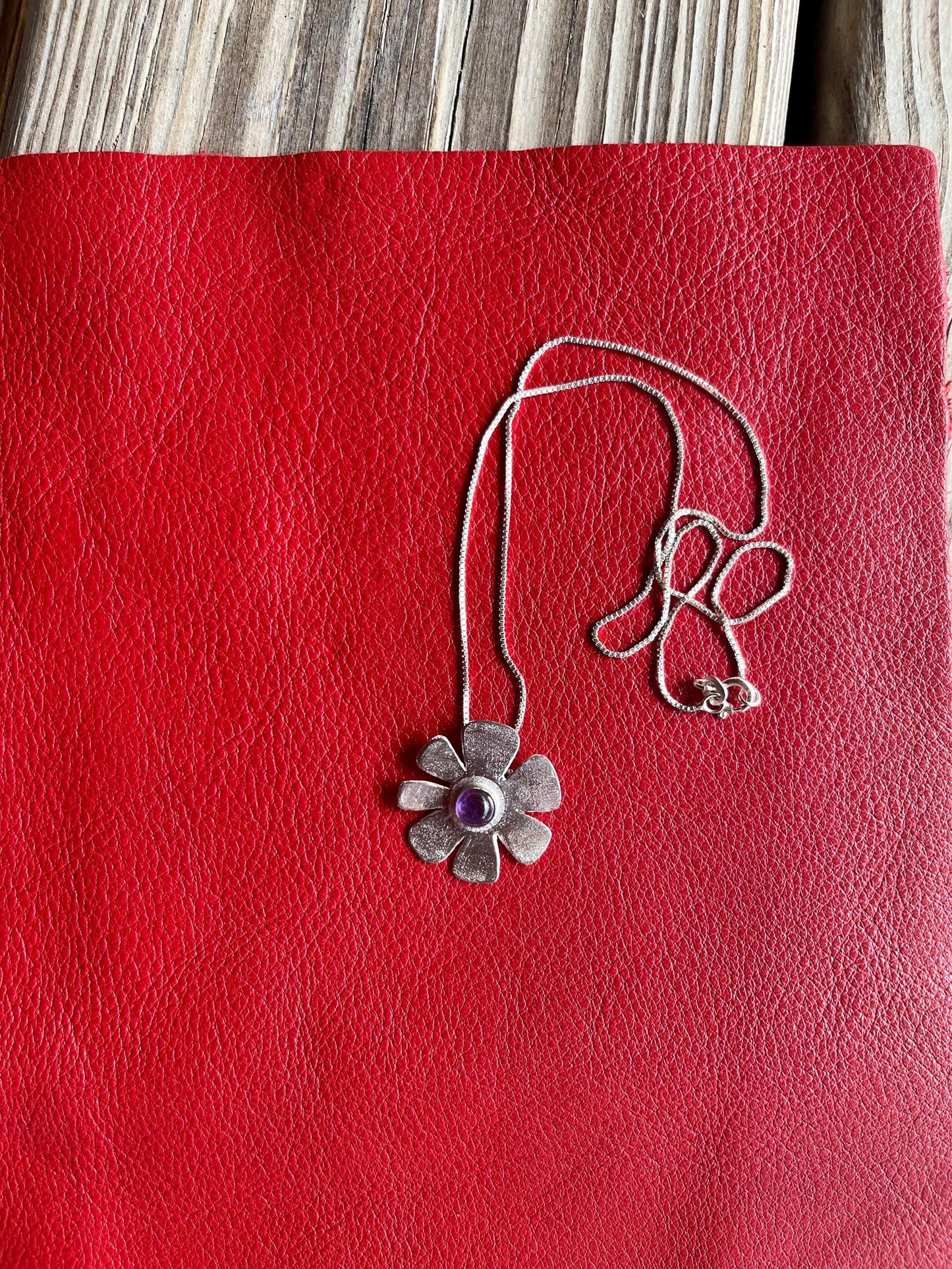 Amethyst flower pendant necklace