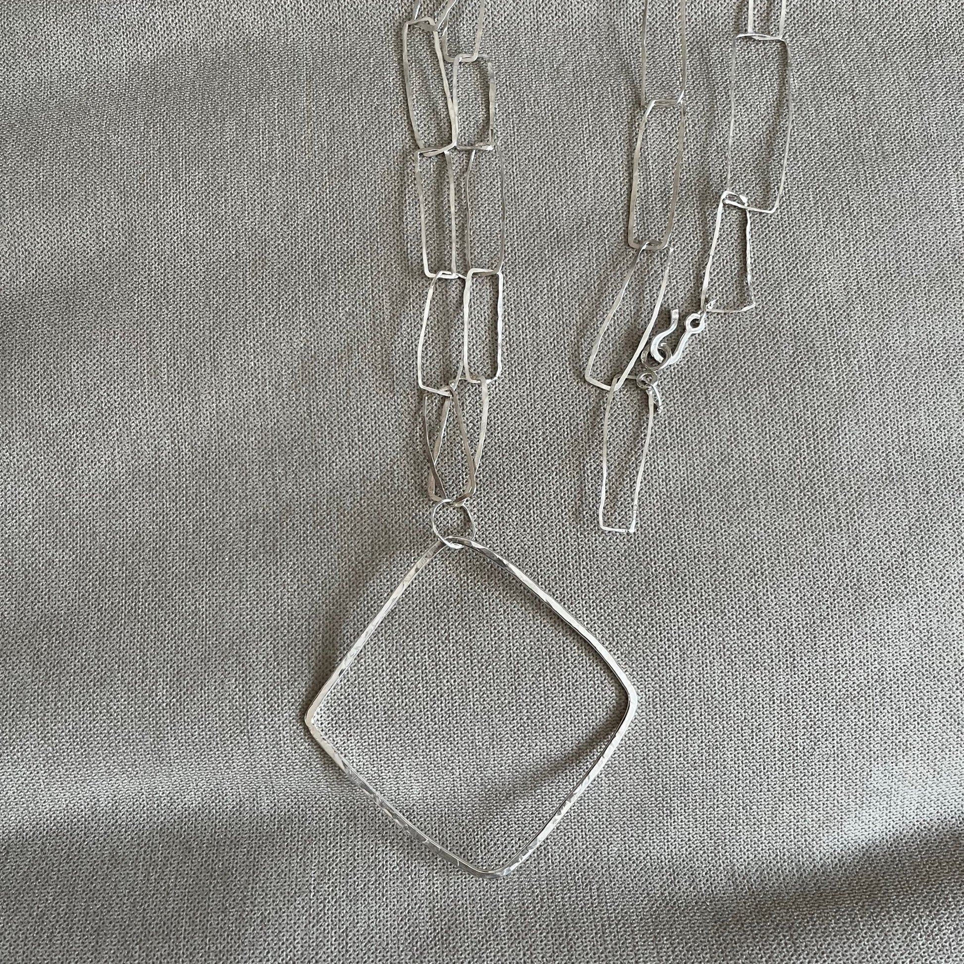 Hammered geometric necklace  image 0