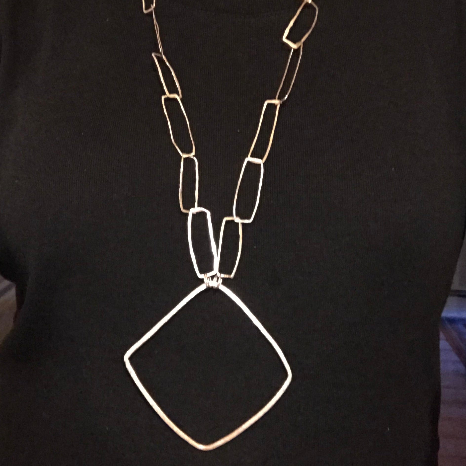 Hammered geometric necklace  image 1