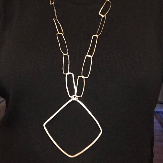 Hammered geometric necklace  image 1
