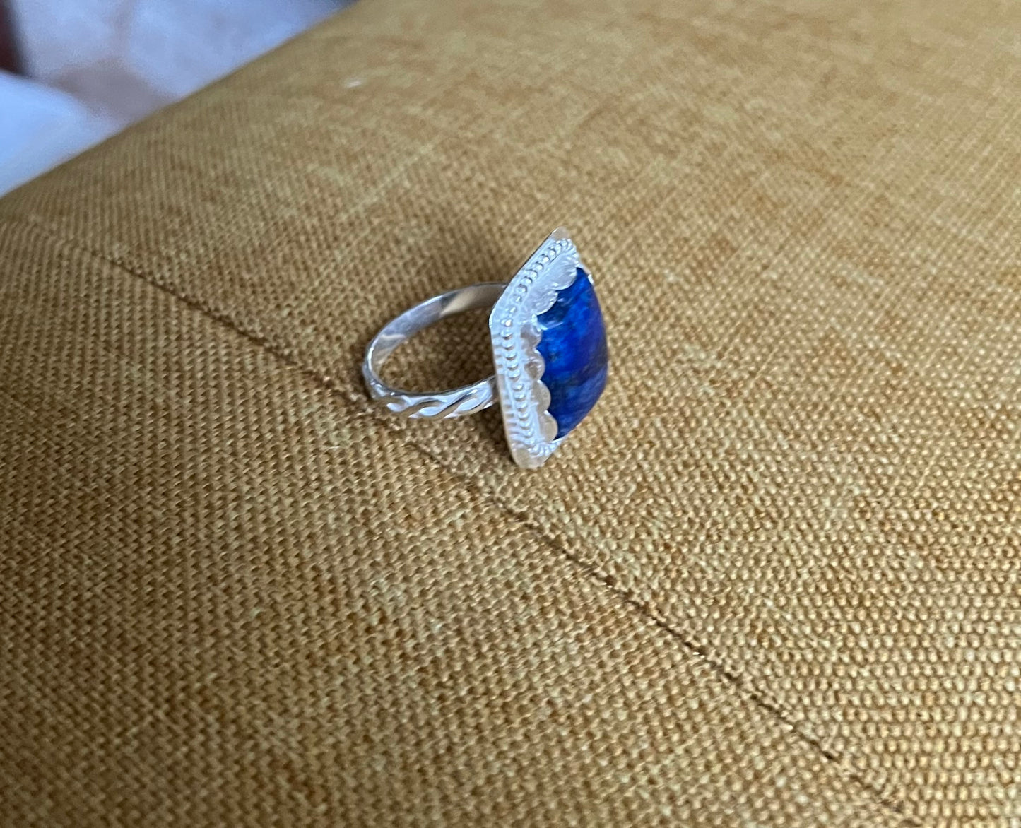 Lapis rectangular ring
