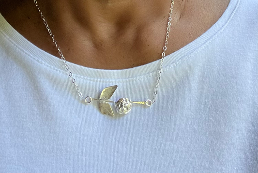 Rose necklace  image 0