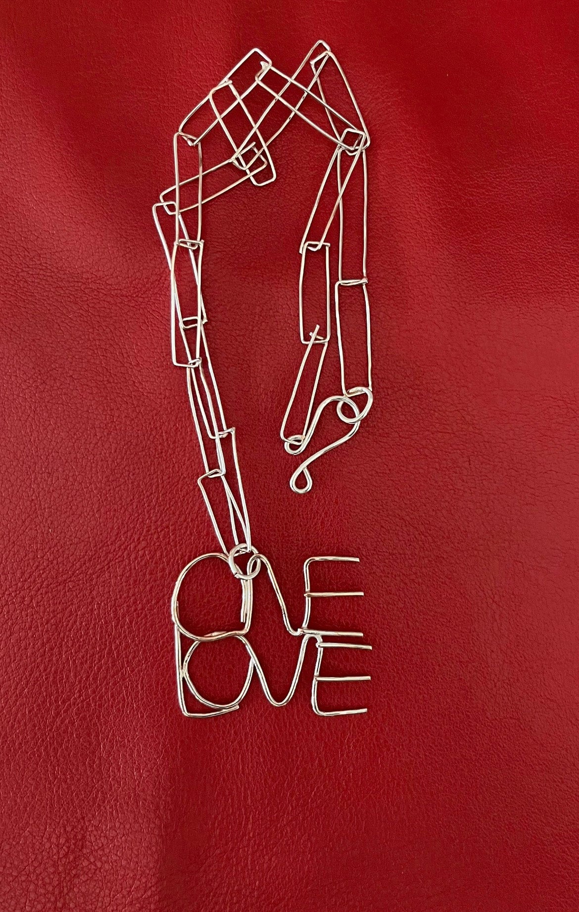 One love necklace