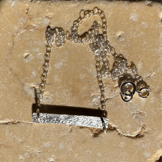 Hammered bar necklace  image 0